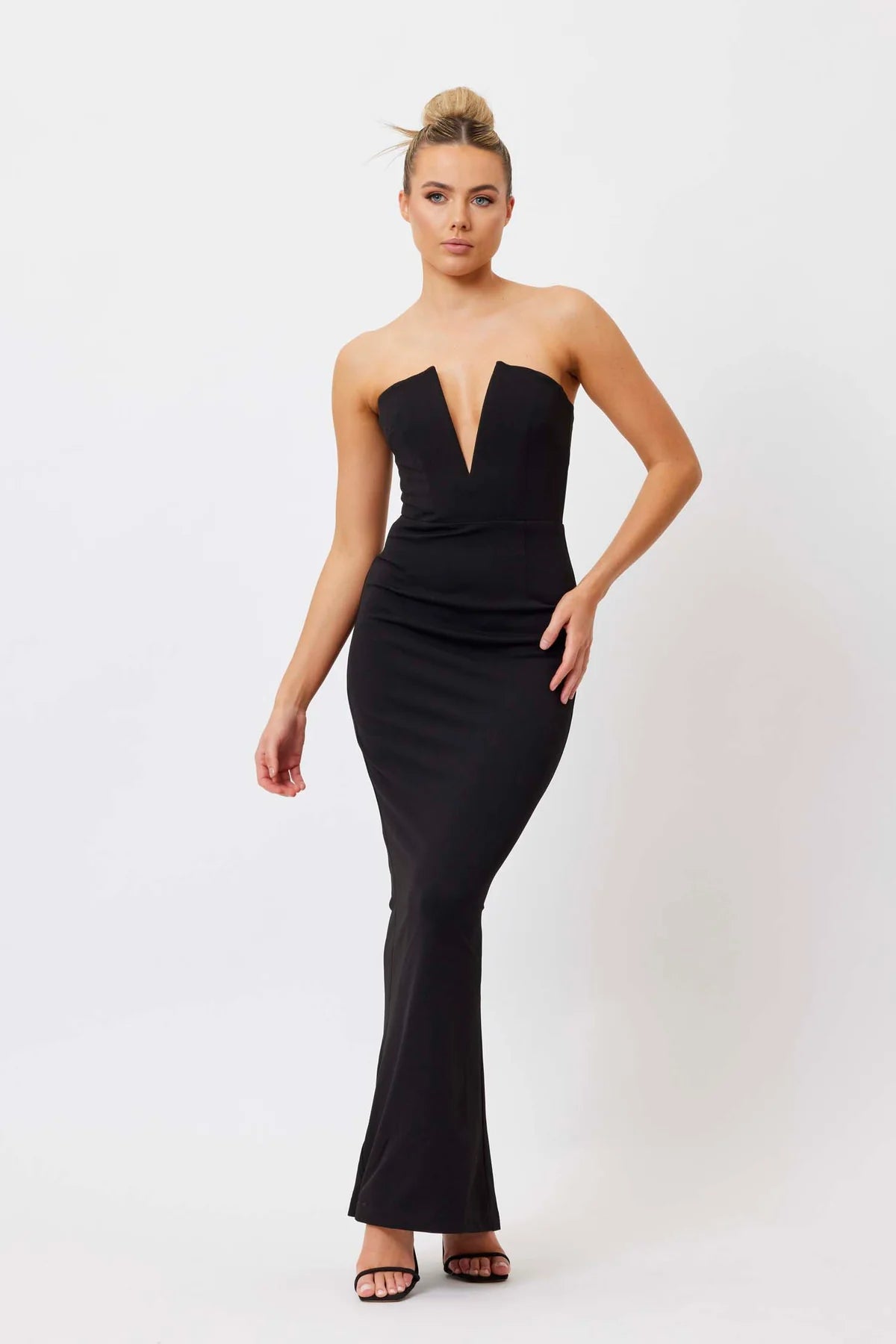 Bianca & Bridgett Avery V Neck Dress - Black Bright color unclassified dresses